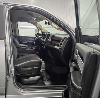 2020 RAM 2500 Crew Cab, $33995. Photo 9