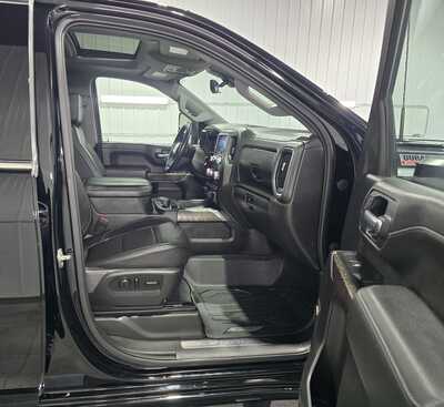 2023 GMC 3500 Crew Cab, $49995. Photo 9