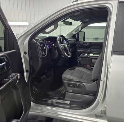 2020 Chevrolet 2500 Crew Cab, $36495. Photo 7