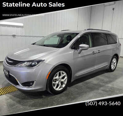 2018 Chrysler Pacifica, $14995. Photo 1