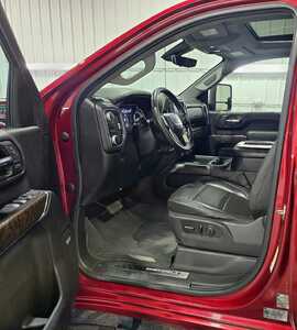 2020 GMC 2500 Crew Cab, $37995. Photo 7