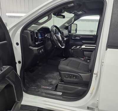 2024 Chevrolet 2500 Crew Cab, $46995. Photo 7