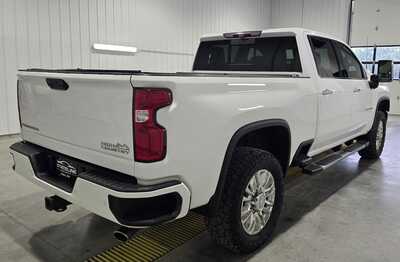 2020 Chevrolet 2500 Crew Cab, $36995. Photo 5