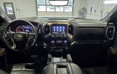 2020 Chevrolet 2500 Crew Cab, $36995. Photo 10