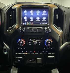 2020 Chevrolet 2500 Crew Cab, $36995. Photo 11