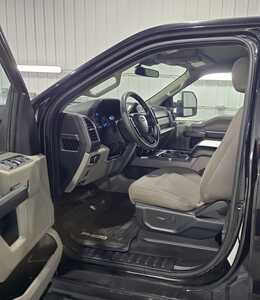 2020 Ford F350 Crew Cab, $42995. Photo 7