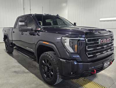 2025 GMC 2500 Crew Cab, $63995. Photo 4