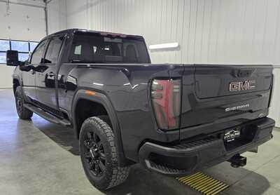 2025 GMC 2500 Crew Cab, $63995. Photo 6