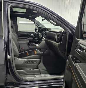 2025 GMC 2500 Crew Cab, $63995. Photo 8