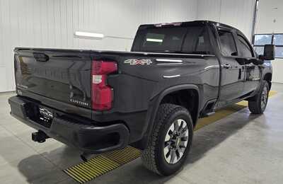 2024 Chevrolet 2500 Crew Cab, $38995. Photo 5