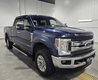 2018 Ford F250 Crew Cab, $35995. Photo 4