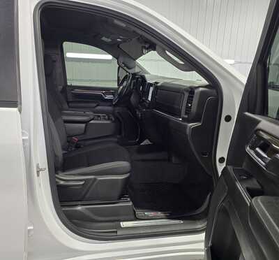 2024 Chevrolet 2500 Crew Cab, $44995. Photo 8