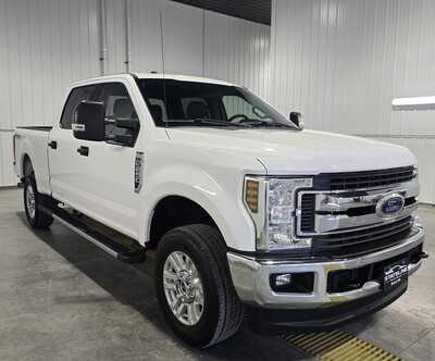 2019 Ford F250 Crew Cab, $26995. Photo 4