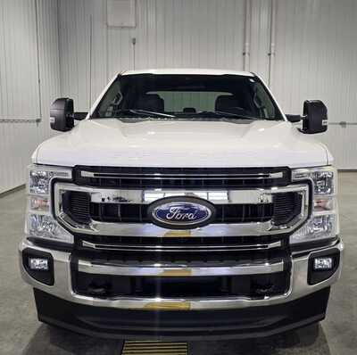 2020 Ford F250 Crew Cab, $26495. Photo 3