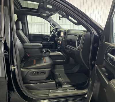 2022 GMC 3500 Crew Cab, $48495. Photo 10