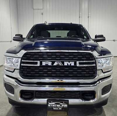 2022 RAM 2500 Crew Cab, $24495. Photo 3