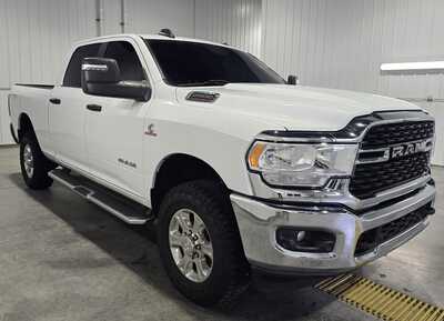 2024 RAM 2500 Crew Cab, $39995. Photo 4