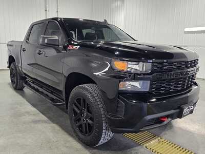 2021 Chevrolet 1500 Crew Cab, $35945. Photo 4