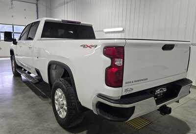 2024 Chevrolet 3500 Crew Cab, $42845. Photo 6