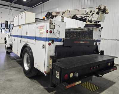 2004 Ford F450-8000, $29995. Photo 6