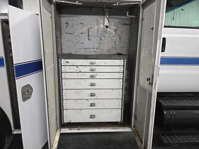 2004 Ford F450-8000, $29995. Photo 9