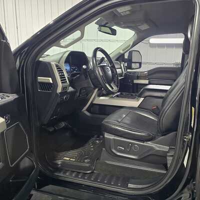 2017 Ford F350 Crew Cab, $43695. Photo 7