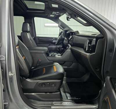 2025 GMC 3500 Crew Cab, $70995. Photo 7