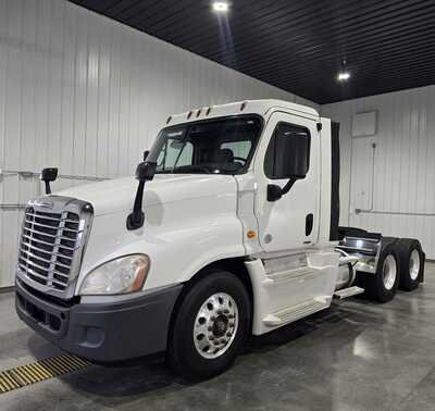 2016 Freighliner , $19995. Photo 1