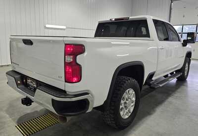 2024 Chevrolet 2500 Crew Cab, $44495. Photo 5