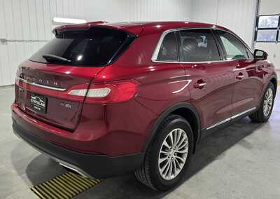2016 Lincoln MKX, $8995. Photo 5