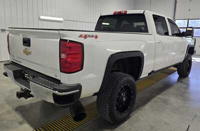 2016 Chevrolet 2500 Crew Cab, $23995. Photo 5