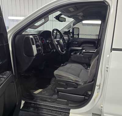 2016 Chevrolet 2500 Crew Cab, $23995. Photo 7