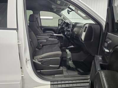 2016 Chevrolet 2500 Crew Cab, $23995. Photo 8