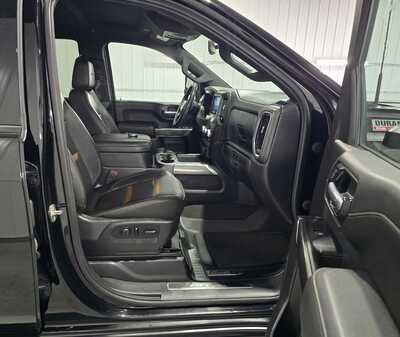 2023 GMC 2500 Crew Cab, $47495. Photo 8