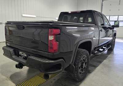 2022 Chevrolet 2500 Crew Cab, $43995. Photo 5