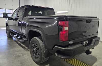 2022 Chevrolet 2500 Crew Cab, $43995. Photo 6