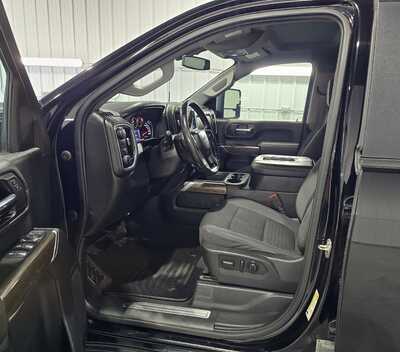 2022 Chevrolet 2500 Crew Cab, $43995. Photo 7