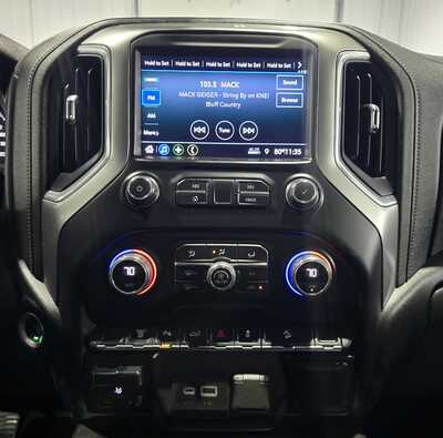 2022 Chevrolet 2500 Crew Cab, $43995. Photo 12