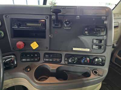 2017 Freightliner , $19995. Photo 10