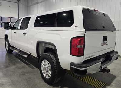 2016 GMC 2500 Crew Cab, $17495. Photo 6