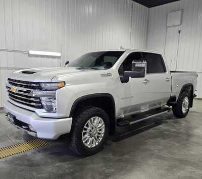 2022 Chevrolet 2500 Crew Cab, $55995. Photo 2