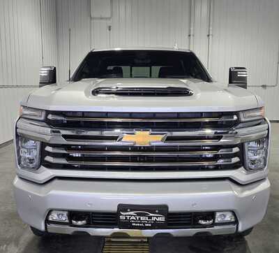 2022 Chevrolet 2500 Crew Cab, $55995. Photo 3