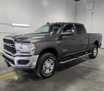 2020 RAM 2500 Crew Cab, $24995. Photo 2