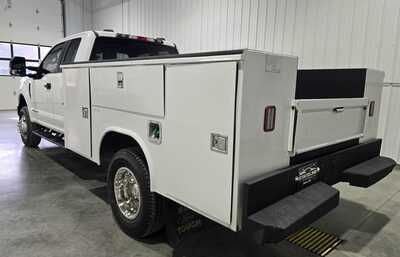 2021 Ford F350 Ext Cab, $26795. Photo 5