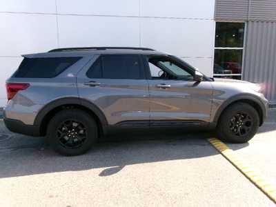 2022 Ford Explorer, $35995. Photo 4