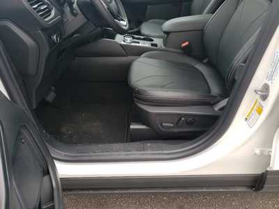 2025 Ford Escape, $38657. Photo 11