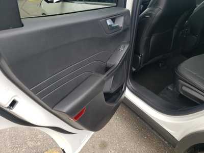 2025 Ford Escape, $38657. Photo 12