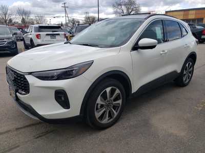 2025 Ford Escape, $38657. Photo 3