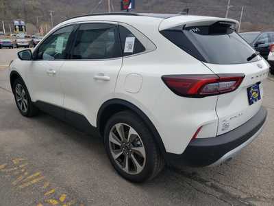 2025 Ford Escape, $38657. Photo 4