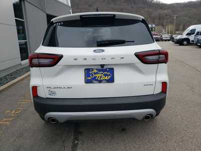 2025 Ford Escape, $38657. Photo 5